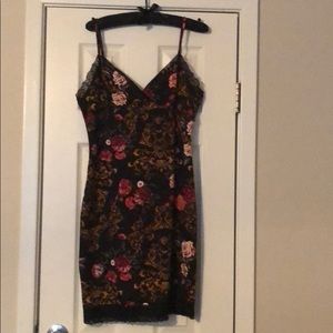 Rose printed fitted dress